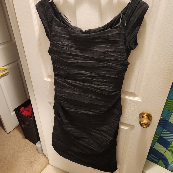 Alex Evening Dress - Picture 12 of 13